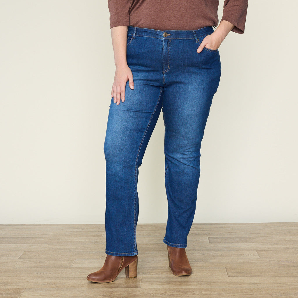 Everyday Relaxed Fit Barely Boot Jean