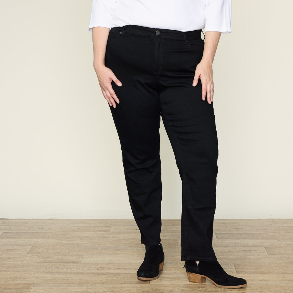 Everyday Relaxed Fit Straight Leg Jean - Black