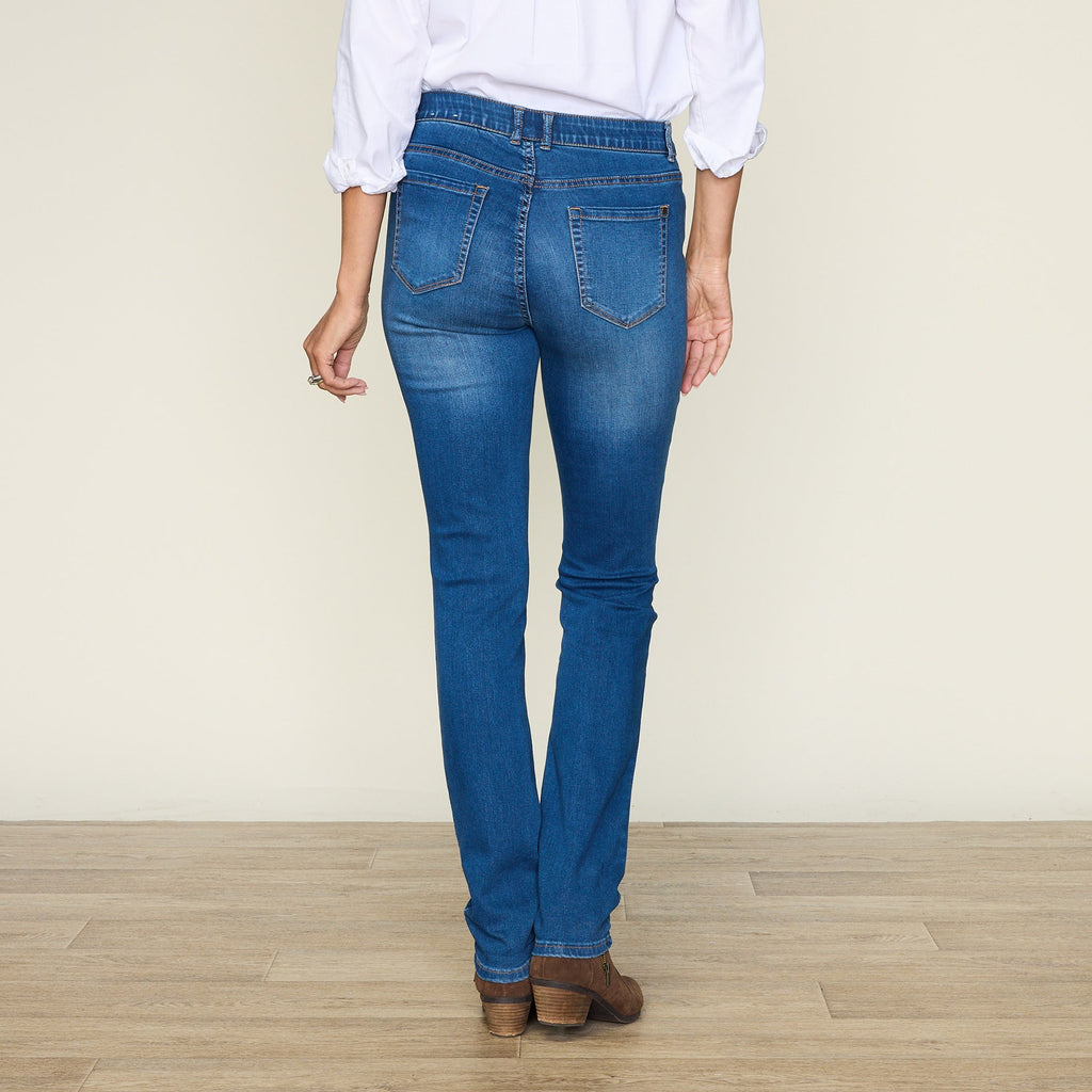 Signature Slimming Shaped Fit Tapered Leg Jean - Medium Stonewash